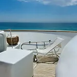 Ботель Super Yacht Located In Puerto Banus *