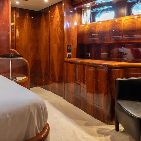 Super Yacht Located In Puerto Banus * Μαρμπέλλα