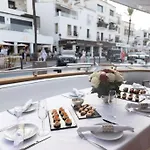 Super Yacht Located In Puerto Banus ספינת מלון